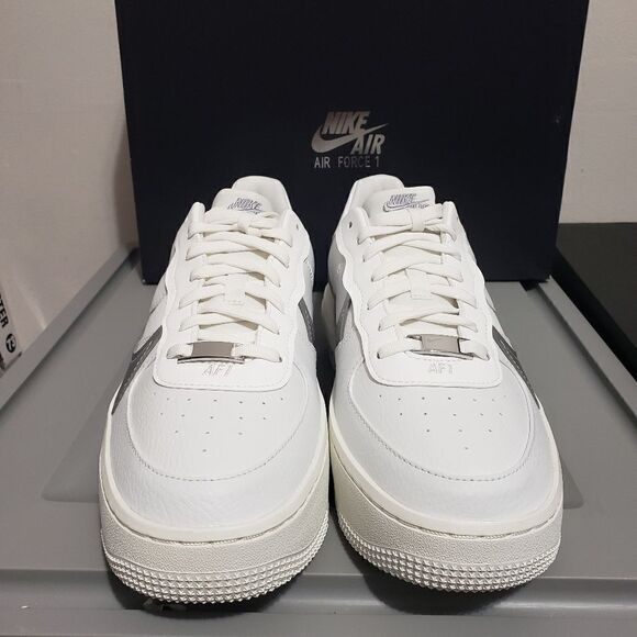 Nike Women's Sz 10 Air Force 1 PLT .AF. ORM Summit White Silver DJ9946-101 NEW - Picture 3 of 13